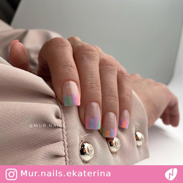 Clustered Column Inspired Nails